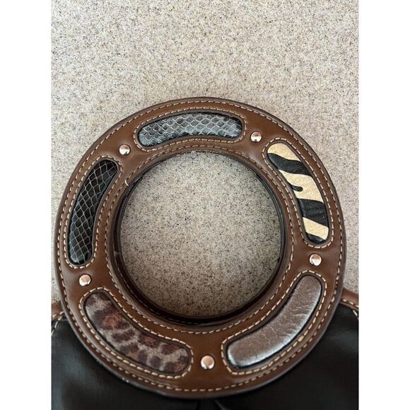 Relic Black Faux Leather Animal Print Circular Snap Tote - Picture 10 of 12